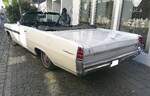 Heckansicht eines Pontiac Parisienne Convertible aus dem Jahr 1963.