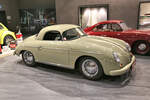 Im Klaus Peter Porsche Traumwerk in Ainring war am 25.5.2022 dieser seltene Porsche 356 A Speedster, Baujahr 1956, in der Ausstellung zu bewundern.