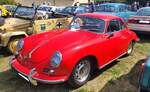 Porsche 356 1600SC Coupe im Farbton signalrot.