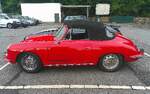 Profilansicht eines Porsche 356 1600SC Cabriolet aus dem Jahr 1963.