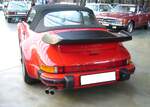 Heckansicht eines Porsche 911 Turbo  Flatnose  Cabriolet aus dem Jahr 1989. Classic Remise Düsseldorf am 30.11.2023.