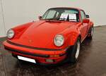Porsche 911 Turbo im Farbton indischrot aus dem Jahr 1986.