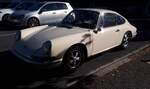 Porsche 912, gebaut von 1965 bis 1969. Porsche stellte 1965 die Produktion des 356´er ein. Um auch weniger finanzkr�ftigen Kunden weiterhin einen Porsche anbieten zu k�nnen, wurde der Vierzylinderboxermotor des 356C in die Karosserie des Porsche ...