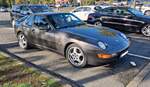 Porsche 968 Coupe im Farbton schiefer metallic. Vorgestellt wurde das Modell 1991 als Nachfolger, des in die Jahre gekommenen Porsche 944. Aus Kostengr�nden wurden beim Bau des 968´er m�glichst viele Komponenten des Vorg�ngermodelles verwendet.  ...