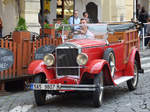 Ein Praga Cabriolet (ich denke ein kreativer Nachbau) in der Prager Altstadt (September 2012)