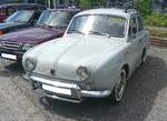 Renault Dauphine Ondine aus dem Jahr 1964. Die Renault Renault Dauphine wurde von 1956 bis 1968 gebaut und sollte die L�cke in der Modellpalette von Renault zwischen dem 4CV und der 'Fregate' schlie�en. Der im Heck verbaute, wassergek�hlte Vierzylind ...