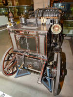 Eine alte Personenwagen im Museum of Science in London (September 2013)