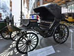 Dieser Daimler Riemenwagen wurde im Jahr 1895 gebaut.