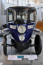 Dieser unter aerodynamischen Gesichtspunkten von Edmund Rumpler entwickelte Tropfenwagen stammt aus dem Jahr 1922 und ist eines von 2 erhaltenen Exemplaren.