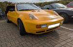 Dieses Kit-Car wurde sowohl als Coupe mit herausnehmbarem Targa-Dach, als auch als reiner Roadster angeboten. Die Gewichtsverteilung sorgt f�r ein extrem agiles Fahrverhalten. Die Karosserie des um das Jahr 1992 eingef�hrten Modelles besteht aus GFK. Der K3 basiert mechanisch zum gro�en Teil auf den Komponenten des Rover Metro bzw. dem Rover 100. Im Gegensatz zu den Vorg�ngermodellen, die noch auf Mini-Technik setzten, nutzt der K3 modernere Rover K-Series-Motoren. Der Vierzylinderreihenmotor mit 16-Ventiltechnik dieses Autos stammt aus dem Rover Metro GTI und hat einen Hubraum von 1396 cm� und leistet 103 PS. Classic car show Sirhowy Valley am 21.09.2025.