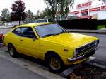 TOYOTA-Corolla erstrahlt in gelber Lackierung; 111009