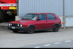 Ein Roter VW Golf in Kerzers am 06.06.2026