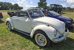 VW Typ 15 1303LS, die meisten sagen  K�fer Cabriolet , im Farbton alpinwei� aus dem Jahr 1977.