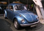 Klassischer VW Käfer in einer schönen Farbe.