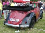 =VW Käfer Cabrio steht auf dem Ausstellungsgelände in Bad Camberg anl.