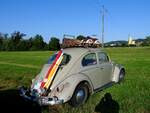 VW-Käfer ist mit einigem alten Teilen bei der Wadholz-Classic2023 eingetroffen; 230723
