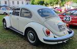 =VW Käfer 1300 steht bei Oldtimerausstellung Classic Day Schloss Fasanerie, 06-2025