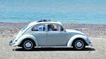 VW K�fer mit Rolldach, auf dem Damm in  Westkapelle, Walcheren, Zeeland, NL, im Urlaub gesehen. 24. Wasschappelse Oldtimerrit am Samstag, den 20. Juni 2026