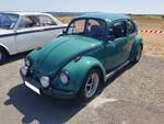 Ein optisch und technisch leicht modifizierter VW Typ 1  K�fer  im Farbton ulmengr�n. Oldtimertreffen am Landmuseum Lorch-Ransel am 02.08.2026.