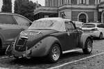 Anfang September 2026 stand auf einem Parkplatz in Utrecht dieser zum Roadster umgebaute VW K�fer.