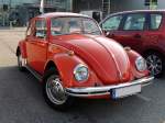 VW-Käfer steht für tägliche Fahrten noch im Einsatz; 130714