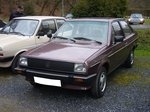 VW Typ 86C. 1981 - 1985. Hier wurde ein Derby der zweiten Generation im Farbton royalrot abgelichtet. Oldtimertreffen Schwarzwaldhaus im Neandertal am 03.04.2016.