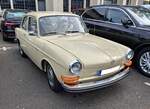 VW Typ 3 1600 L Limousine, wie sie von 1969 bis 1973 produziert wurde. Der Typ 3 wurde bereits 1961 vorgestellt. Im Jahr 1969 wurde die Baureihe 'facegeliftet' und das Modell erhielt einen verl�ngerten Vorderwagen. Dieser, im Farbton savannenbeige la ...