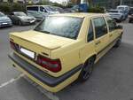 Heckansicht eines Volvo 850 T5-R. Besucherparkplatz der Retro Classics in Essen im April 2026. 