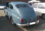 Heckansicht eines Volvo PV544 im Farbton ljusbl� aus dem Jahr 1961. Sammelplatz zur Landpartie des AMC M�lheim/Ruhr am 03.10.2026.