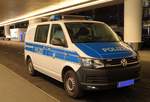 Bundespolizei VW T6 am 31.01.17 am Flughafen Frankfurt am Main.