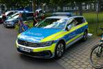 VW Passat FustW am 11.06.22 in Wiesbaden beim der offenen Tür der Polizei