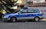 VW Passat der Bonner Polizei vor dem Rathaus - 08.01.2011