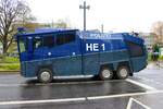 Polizei Hessen Mercedes Benz Actros/Rosenbauer Wasserwerfer 10.000 HE1 am 15.04.23 bei einer Demonstration in Frankfurt am Main
