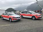 Der Passat Variant und Sharan in Polizei Version beim VW Volksfest in Interlaken.