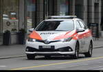 Polizei Zürich unterwegs in einem Toyota in Zürich am 20.04.2023