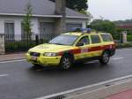 Notarzteinsatzfahrzeug Volvo XC70 Inneneinrichtung Dias vom Krankenhaus AZ KLINA Brasschaat, Aufnahme am 30.05.2010 in Wuustwezel aus Anlass der Umzug für 175 Jahr-Feier brandweer Wuustwezel  