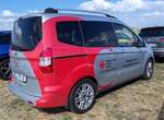 =Ford Tourneo Courier vom BRK KV EICHSTÄTT, steht auf dem Parkplatz der 2025er Rettmobil in Fulda