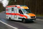 DRK Mercedes Benz Sprinter RTW am 12.03.23 bei einer Evakuierung in Hanau