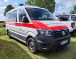 =VW Crafter II des DRK KV WESERBERGLAND, steht auf dem Parkplatz der 2025er Rettmobil in Fulda