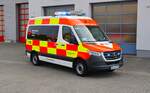 DRK OV Langenselbold Mercedes Benz Sprinter 319 ELW (Rotkreuz Main Kinzig 17-11-1) am 19.10.25 bei einen Fototermin.