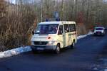 DRK Rettungsdienst Wetterau Mercedes Benz Sprinter MTW beim Abrücken am 31.01.26 nach einer Großübung in Büdinger Gewerbegebiet