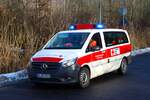 DRK Rettungsdienst Wetterau Mercedes Benz Vito MTW beim Abrücken am 31.01.26 nach einer Großübung in Büdinger Gewerbegebiet