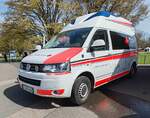=VW T5 als RTW des DRK Erfurt steht im April 2026 im EGA-Park in Erfurt
