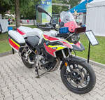 =BMW F 750 GS, Bj. 2020, als Einsatzfahrzeug des DRK Fulda, ausgestellt beim Hessentag in Fulda, 06-2026