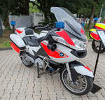 =BMW R 1200 RT, Bj. 2011, als Einsatzfahrzeug des DRK Fulda, ausgestellt beim Hessentag in Fulda, 06-2026