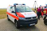 Die Johanniter VW T6 am 04.09.22 beim Tag der offenen Tür der Johanniter Luftrettung in Reichelsheim Flugplatz