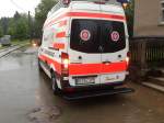 Hochwasser 2013. Akkon Plauen 42/83/30 bei der Evakuierung in Altmannsgrün am 02.06.2013. Der RTW steht bereits im Wasser.