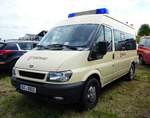 =Ford Transit der Malteser, gesehen auf dem Parkplatz der RettMobil 2017 in Fulda, Mai 2017