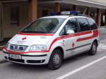 VW-Sharan; Notarzt Braunau  vor der Unfall-Ambulanz des KH Ried i.I; 090308