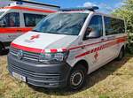 =VW T6 vom ÖRK, abgestellt auf dem Parkplatz der 2025er Rettmobil in Fulda